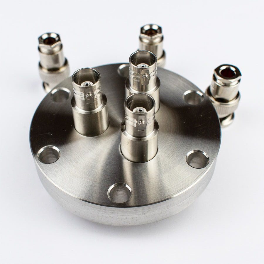 DN40CF BNC FEEDTHROUGH, 3 PINS, SINGLE SIDED, GROUNDED SHIELD, AIR SIDE CONNECTOR