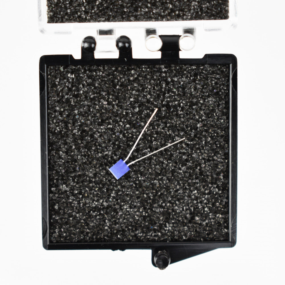 UHV Pt RESISTANCE THERMOMETER, 2.3x2.1mm CERAMIC PLATE, CLASS F0.1, NO CONNECTING WIRES